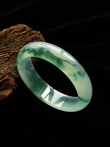 许多|一场无镯不成婚的金玉良缘