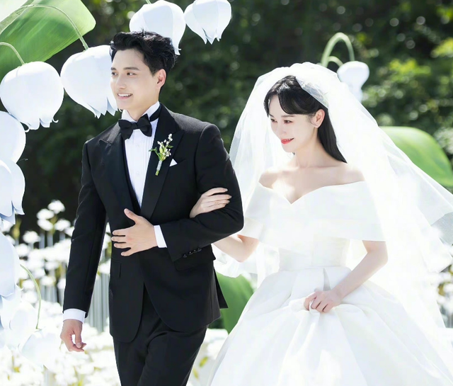 金恩圣|张濛承认感情出问题！被网友在线劝离婚，备注自嘲是暴躁老太婆！