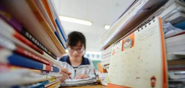 职业教育|博士因学历求职被拒绝，公司为何更看重第一学历，到底有多重要？