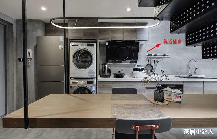 32平迷你空间,还有超大衣帽区和就餐区,享受超舒适空间