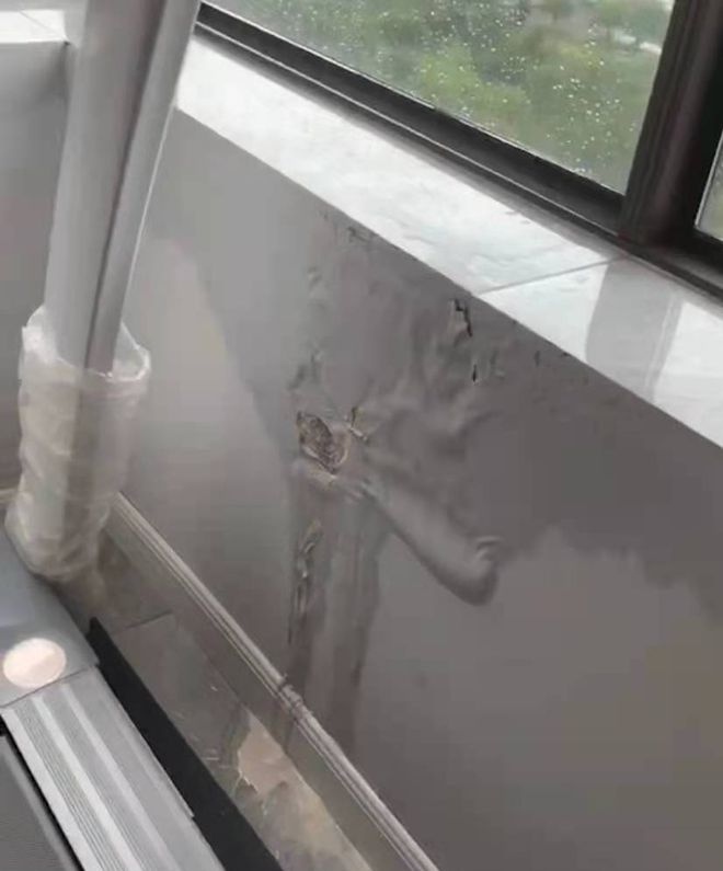 花十多万做的门窗,台风让窗户露原形出现漏雨,真是打脸