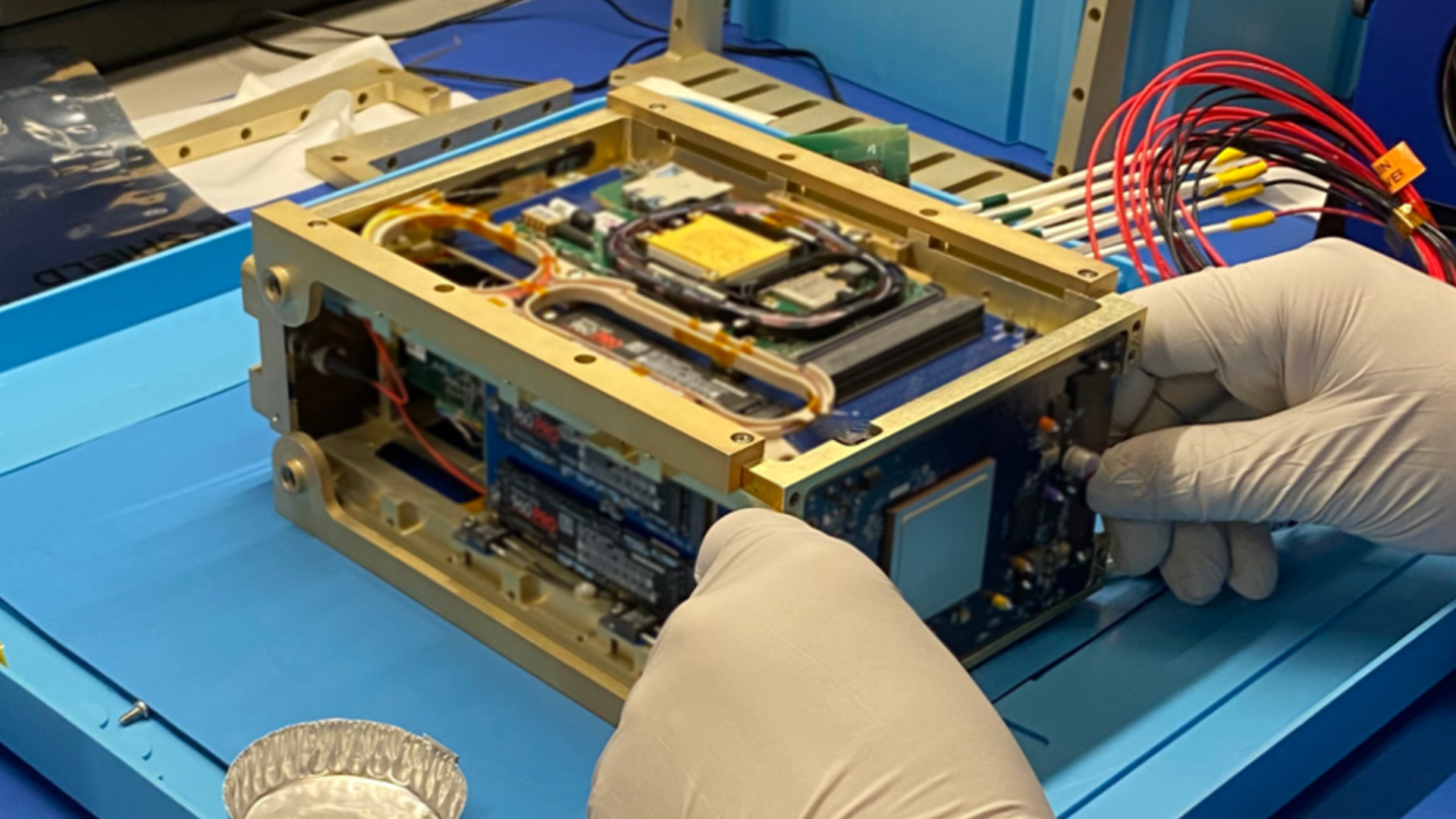 100Gbps！麻省理工的通信系统实现了迄今最快的太空-地球激光链路