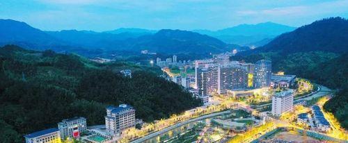 |小县迎来24名名校硕士，而深圳教师招聘报名数暴跌9成，为什么？