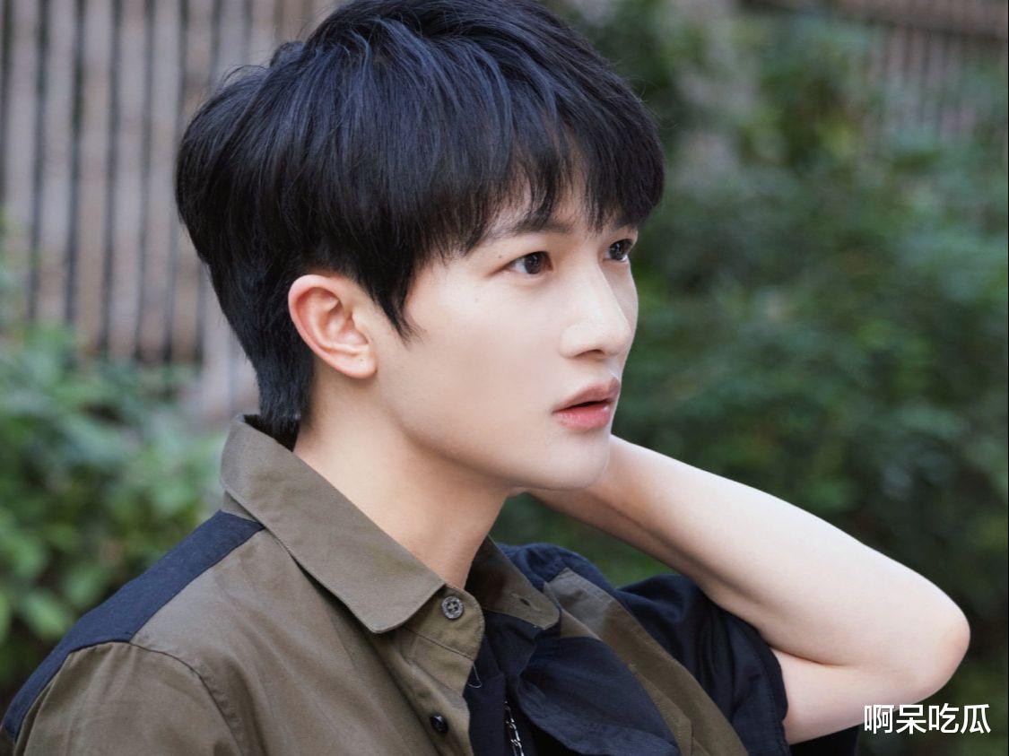 姜昆|春晚爆款：周深加盟多家卫视虎年春晚舞台，火爆程度无人能及！