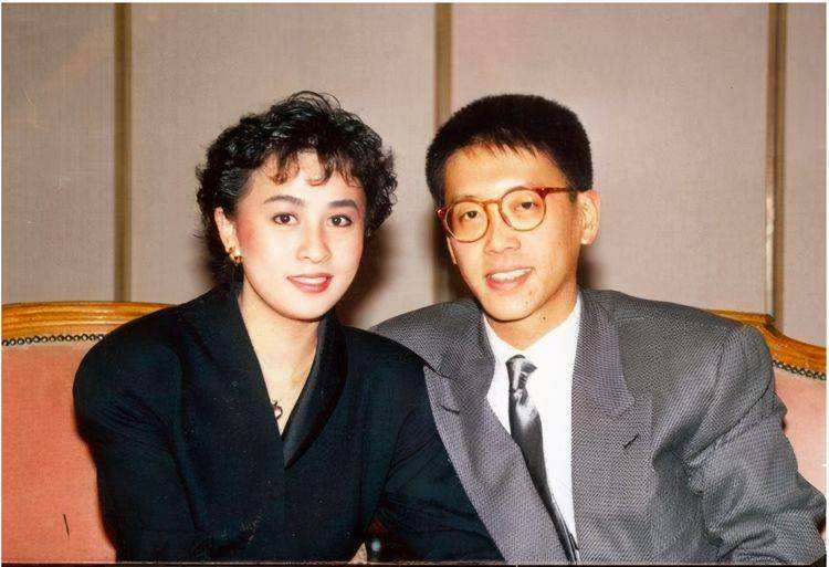 刘嘉玲|57岁刘嘉玲定居上海！严密防护做核酸，一生无子成唯一遗憾