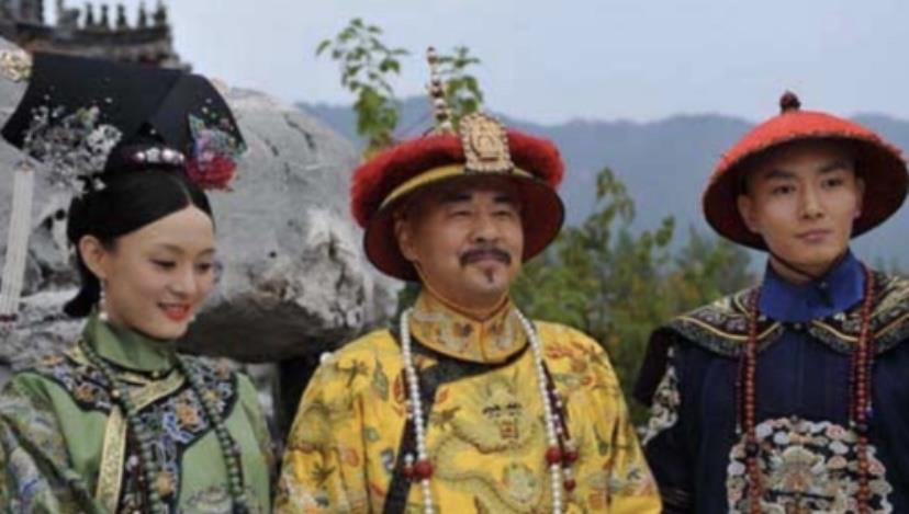 甄嬛传|甄嬛传:皇上对甄嬛的感情是从何时破裂的,从一块手帕就能看出