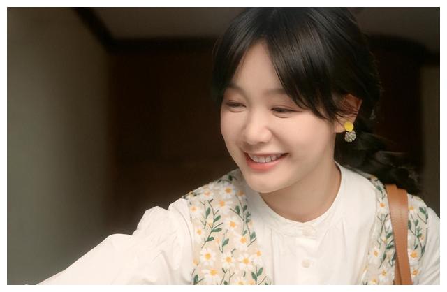 林心如|又显老又显小？这6位女星乍看一张甜妹脸，再看却有点“奇怪”