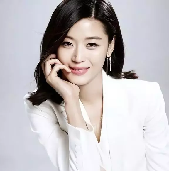 全智贤|五位有中国血统的外国女星，各个绝色，却有人不愿承认中国血统