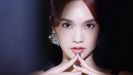 杨丞琳|杨丞琳立场言论被扒，台湾网友坐不住了，本人发文回应惹怒台网友