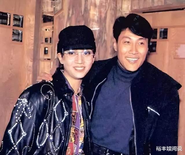 林国斌|众多港星纷纷返港聚会!62岁林国斌老态尽显,70岁生番哥留鸡冠头