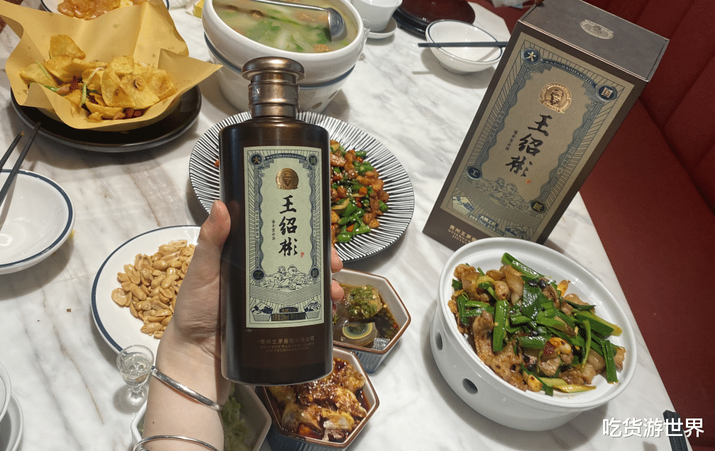 请客吃饭别死要面子！这5款佳酿不比“茅五剑”差，好喝还不贵