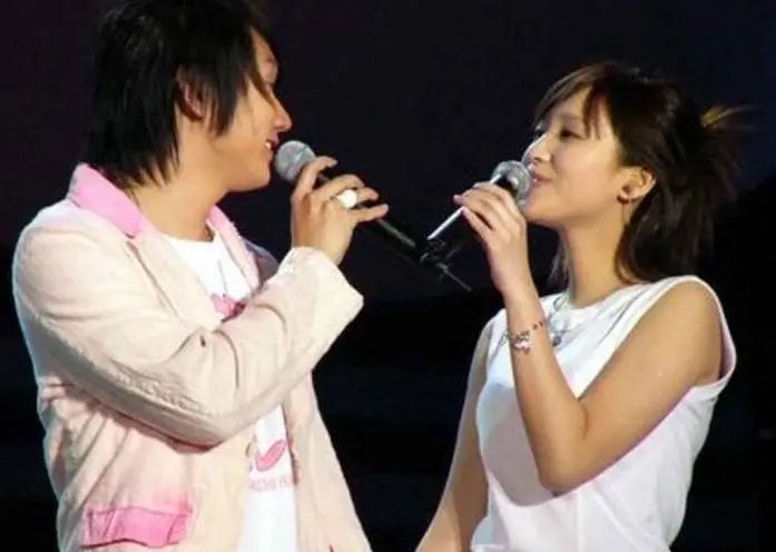 金莎|“可爱教主”金莎，与胡歌搭戏而爆红，如今大方回应38岁没人要