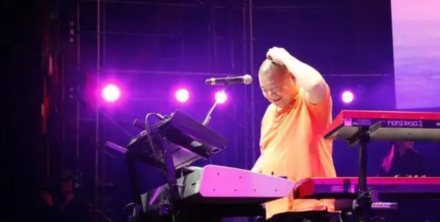 臧天朔|摇滚歌手臧天朔最后时光：患癌后变得沉默孤僻，不愿意与老友见面