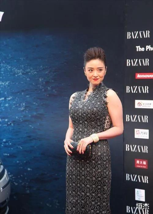 蒋欣|女星红毯“灾难现场”: 倪妮上半身太壮,蒋欣看起来像150斤