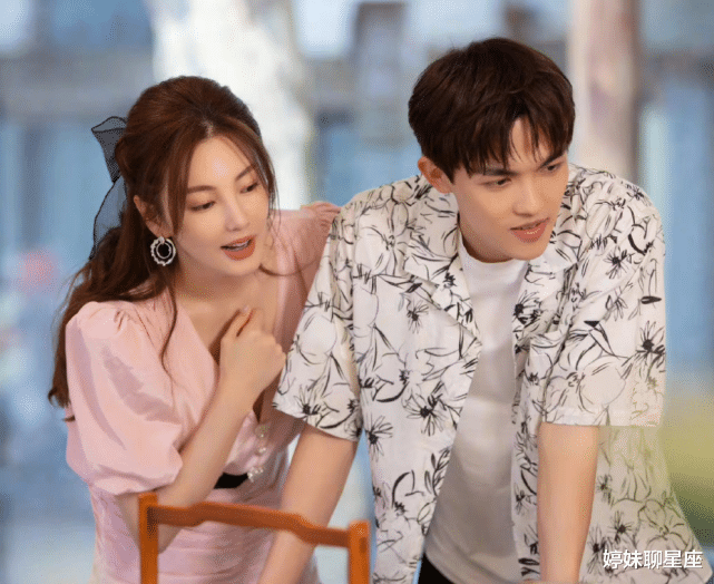 董璇|8位离婚后至今未再婚的女星，个个身家丰厚，各有各的苦衷