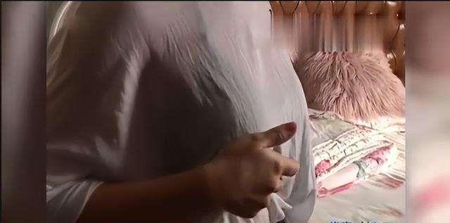 回顾:女子为使丈夫满意,贷款10万去变丰满,术后被嫌弃像热水袋