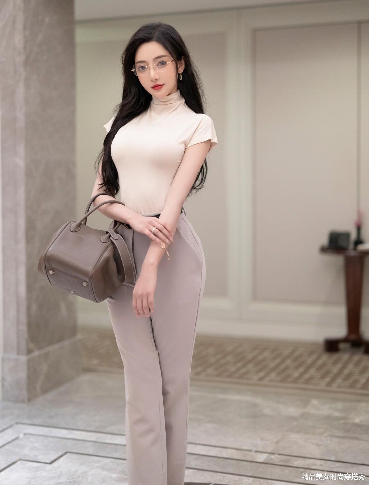 穿衣搭配|轻熟风的女生穿搭，满满的御姐范，不管是职场还是日常，都是OK的