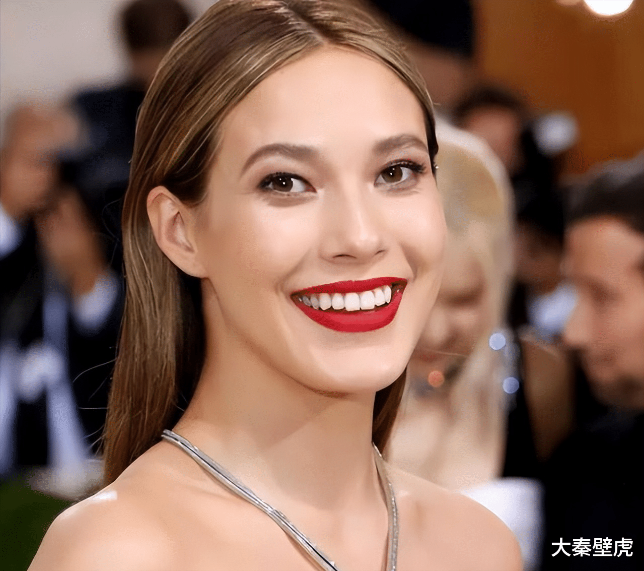 谷爱凌|不愧柯大嘴！围棋八冠王怒怼喷子：“2个亿？你们太低估谷爱凌”