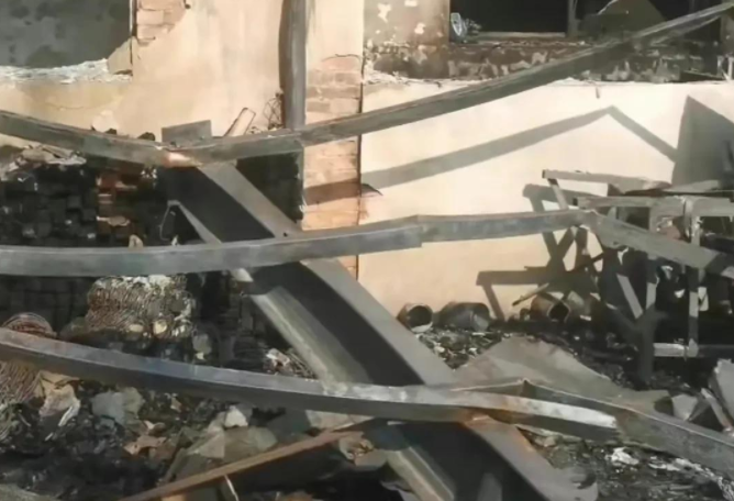痛心!山东菏泽一民房凌晨起火致5人身亡