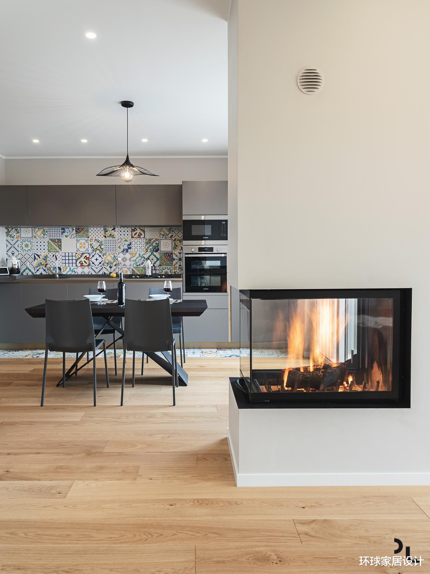 90后丁克一族夫妻的家,装修审美太独特,入户后我被深深吸引了!