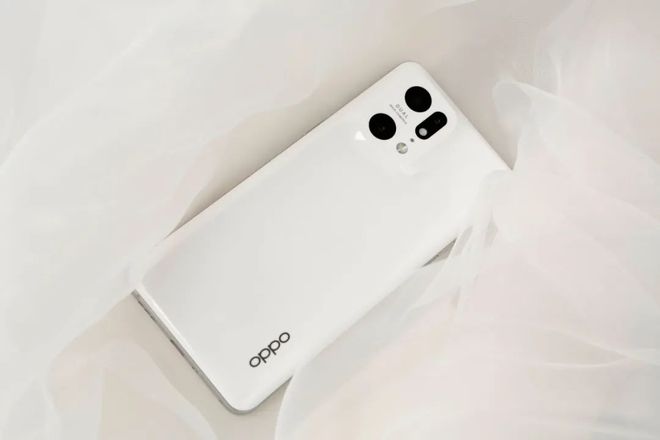 高通骁龙|“天赐良机”｜OPPO Find X5 Pro天玑版赏析