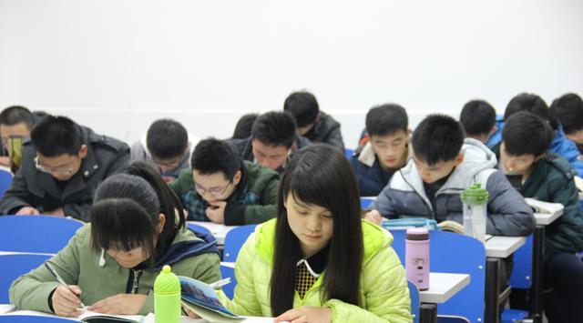 求职|985毕业生难找工作?一位家长吐槽自家孩子,内容引发众人认同