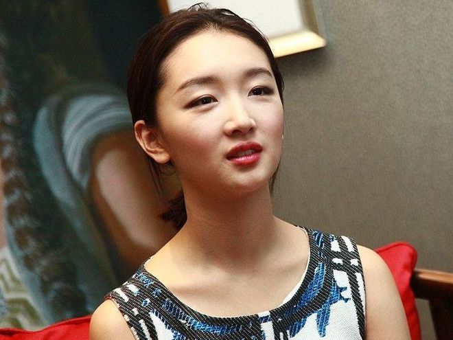 周冬雨|周冬雨爆料:拍《心花路放》,刚第1场戏,导演就让我把裤子脱了