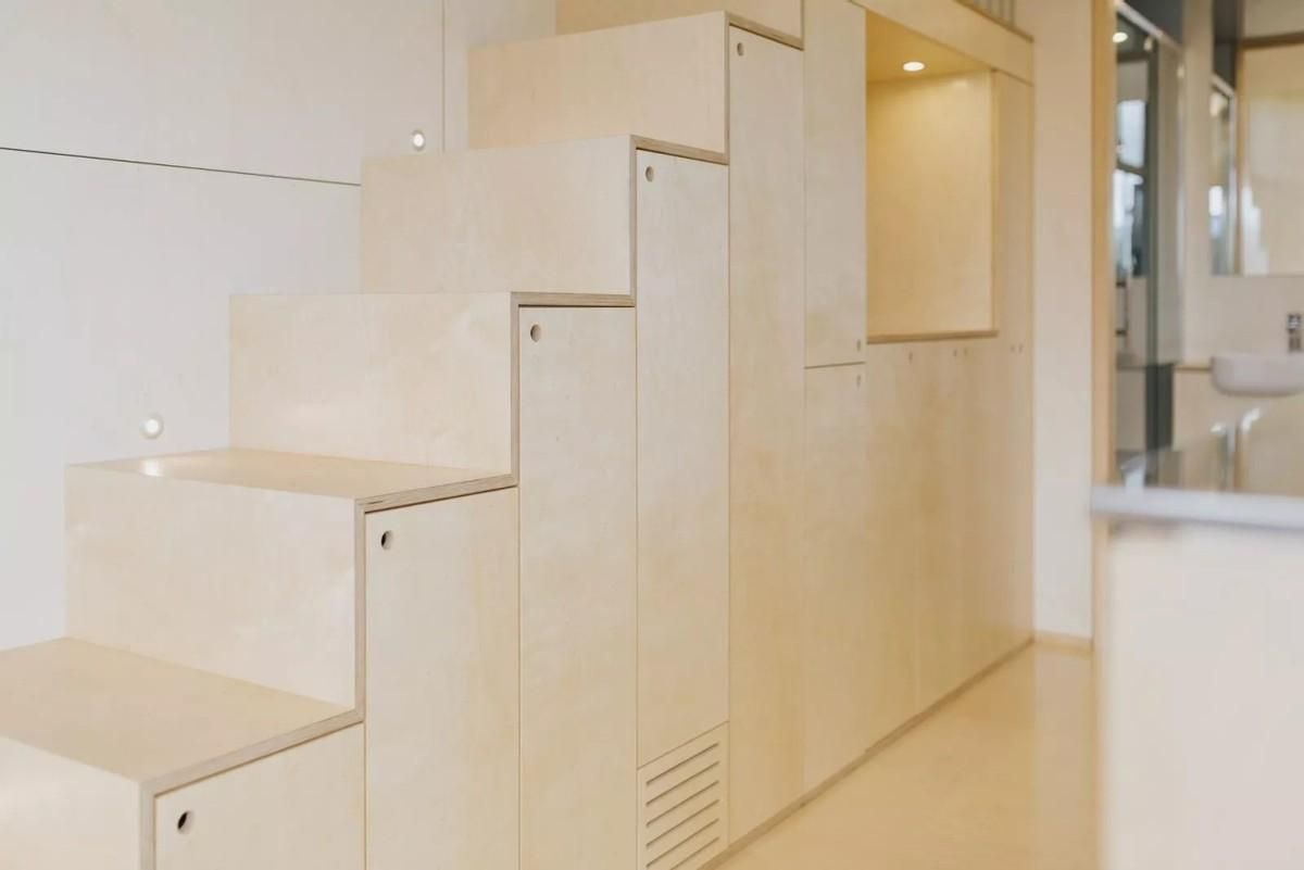 17㎡的微型小家,下面还装有轮子,内部功能齐全,高级又温馨