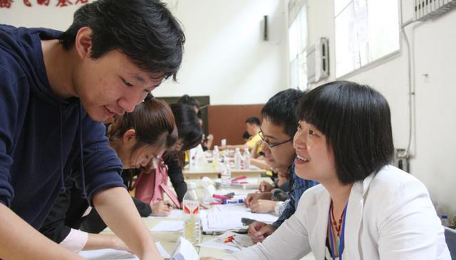 招聘|“三不限”单位迎来扩招，待遇比公务员还香饽饽，胆大的别错过