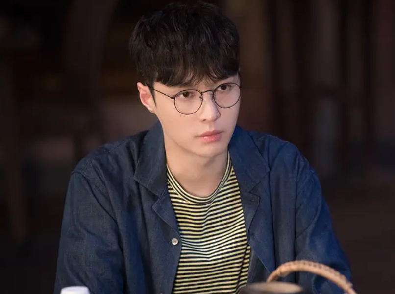 黄金瞳|《黄金瞳》是典型的爽剧,勾画了观众的心声,开挂人生确实生猛