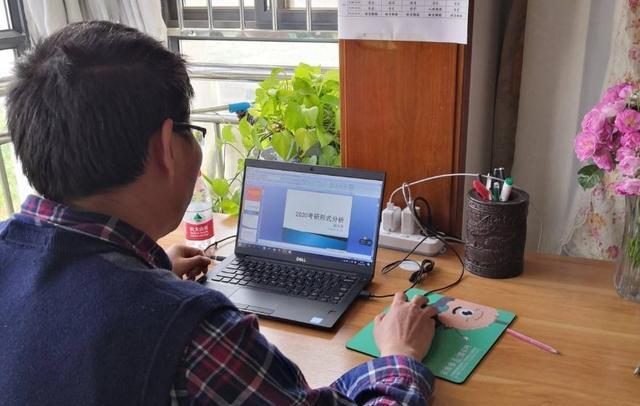 考研|研究生说出考研“真相”：联系导师被拒30多次后，终于上岸了！