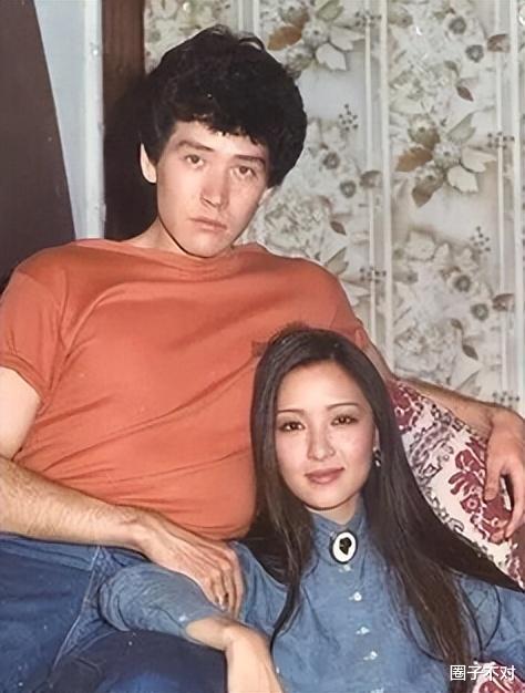 费翔|痛苦的费翔：父母离异，令妈妈们难忘的美男，不婚不生晚年孤独