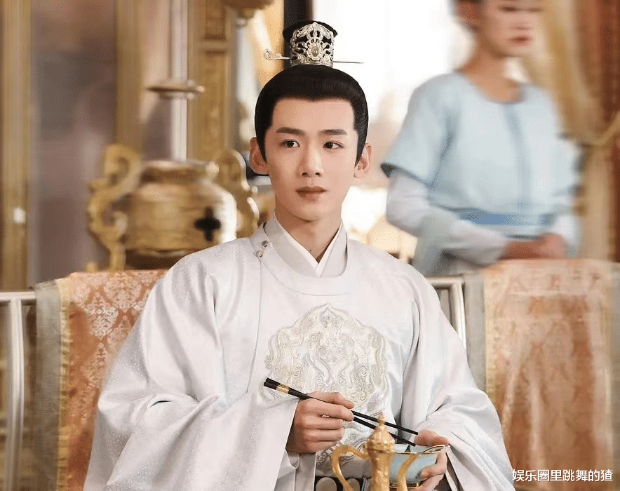 许半夏|风吹半夏:童骁骑二度入狱,野猫带孩守活寡,许半夏态度令人气愤