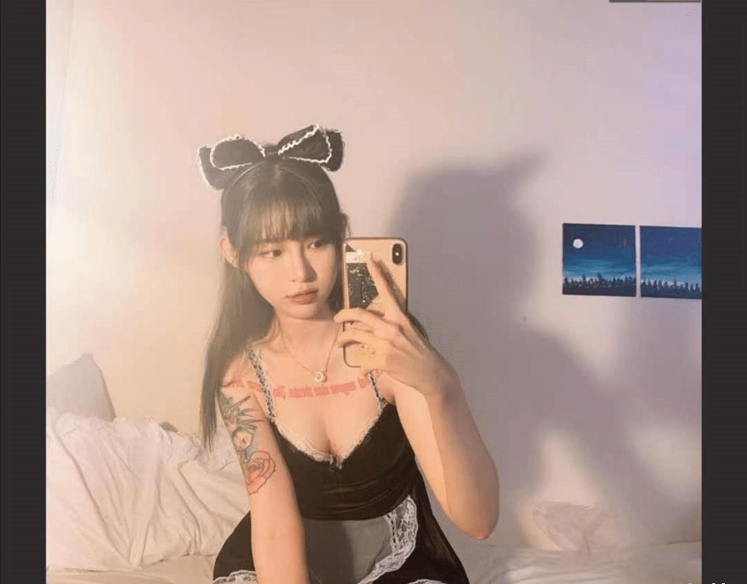 王宝强|“机身女神”痞幼再发擦边换装视频, 在其傲人的身材展示下, 显得相当时尚