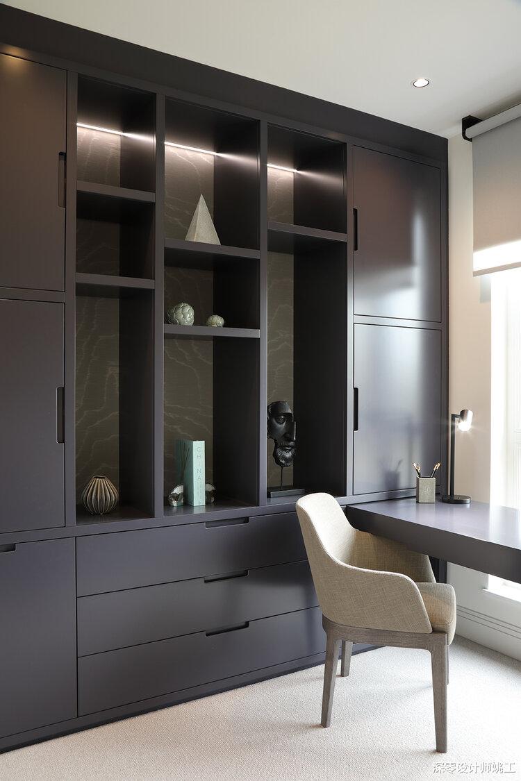 家简简单单就好，122㎡整屋刷白，搭配灰色系奠定空间清冷基调