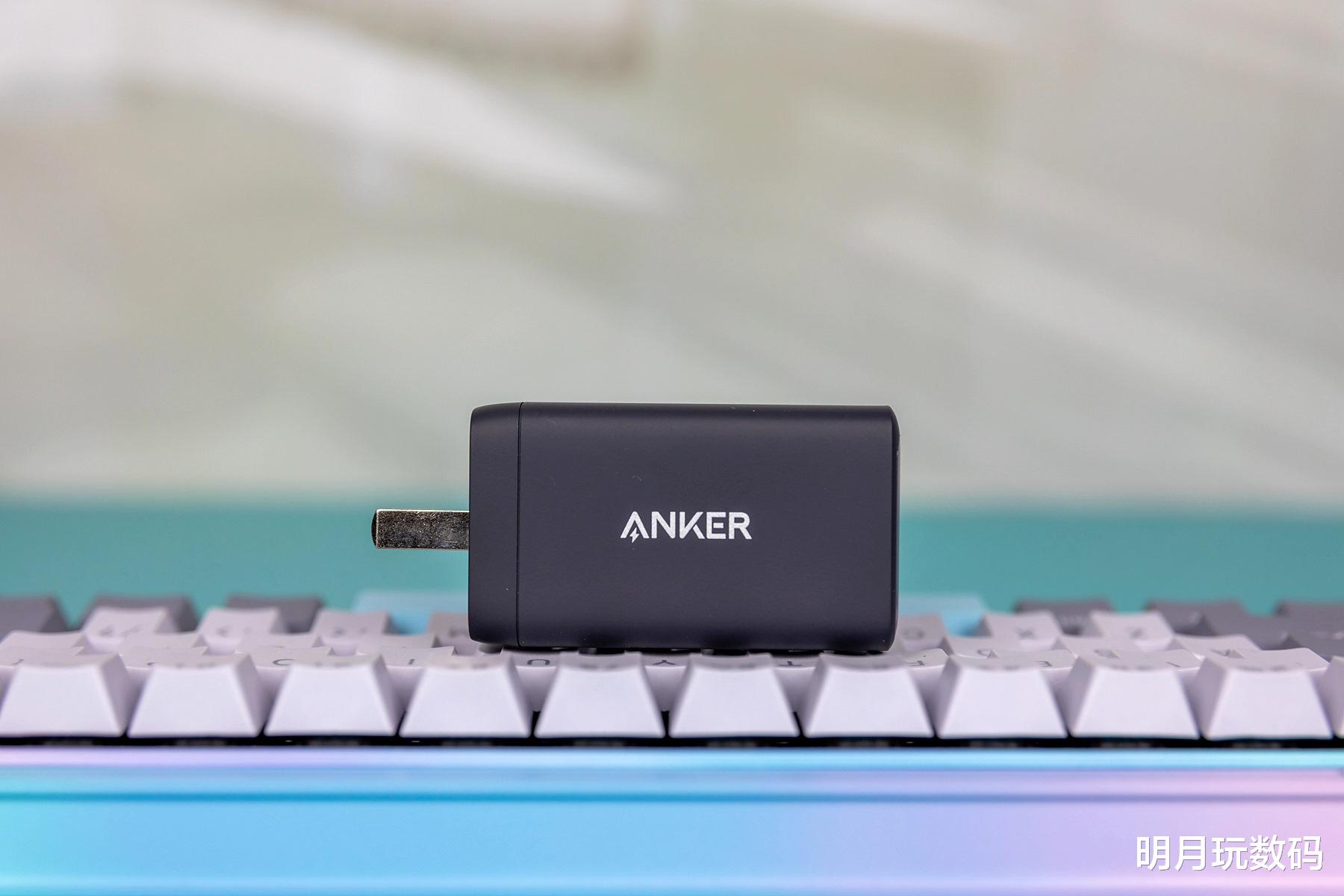 小米科技|以一抵三,Anker安克65W氮化镓三口超能充,轻量便携更方便