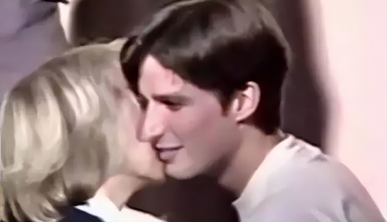 王源|15岁马克龙真帅气，爱上39岁老师，布丽吉特回忆：他让我无法抗拒