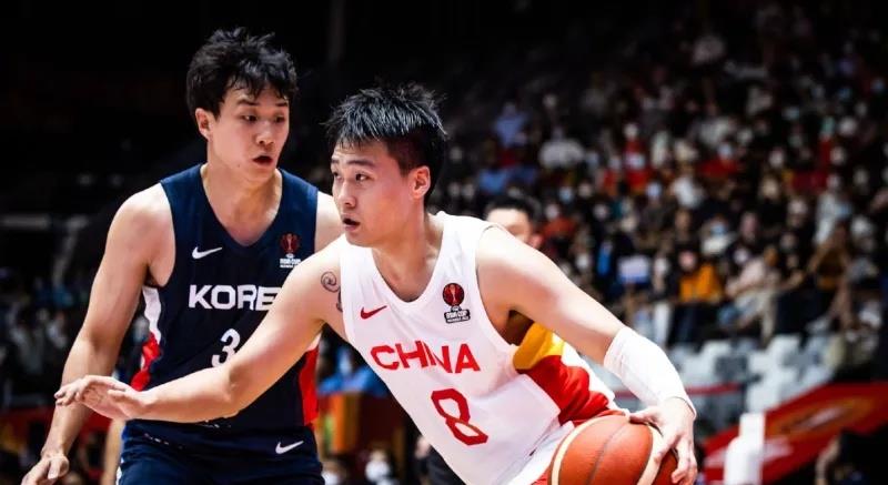 中国男篮|中国男篮不敌韩国，杜锋全场62次换人遭质疑，赛后杜锋给出答案