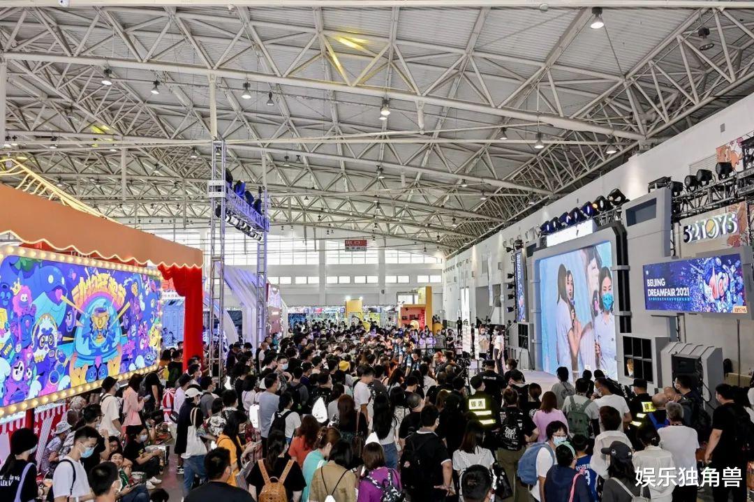 互联互通|5年融资6轮、C轮4亿，“顽主”陈威带52TOYS继续造梦 | 年度公司