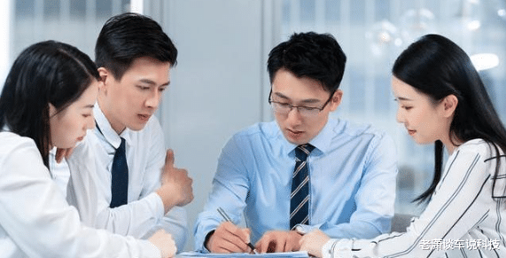 招聘|如何让领导主动提拔你？