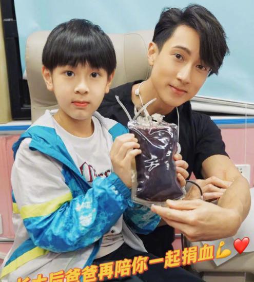 吴尊与家人欢度周末，一双儿女气质出众星范足，NeiNei颜值爆表
