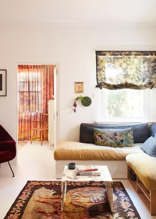 设计师55平的家,鲜艳的色彩,有趣的装饰,小家也有地中海别墅感