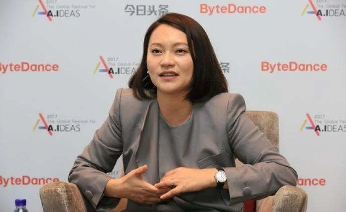 柳甄|柳传志的侄女，也中年危机了？