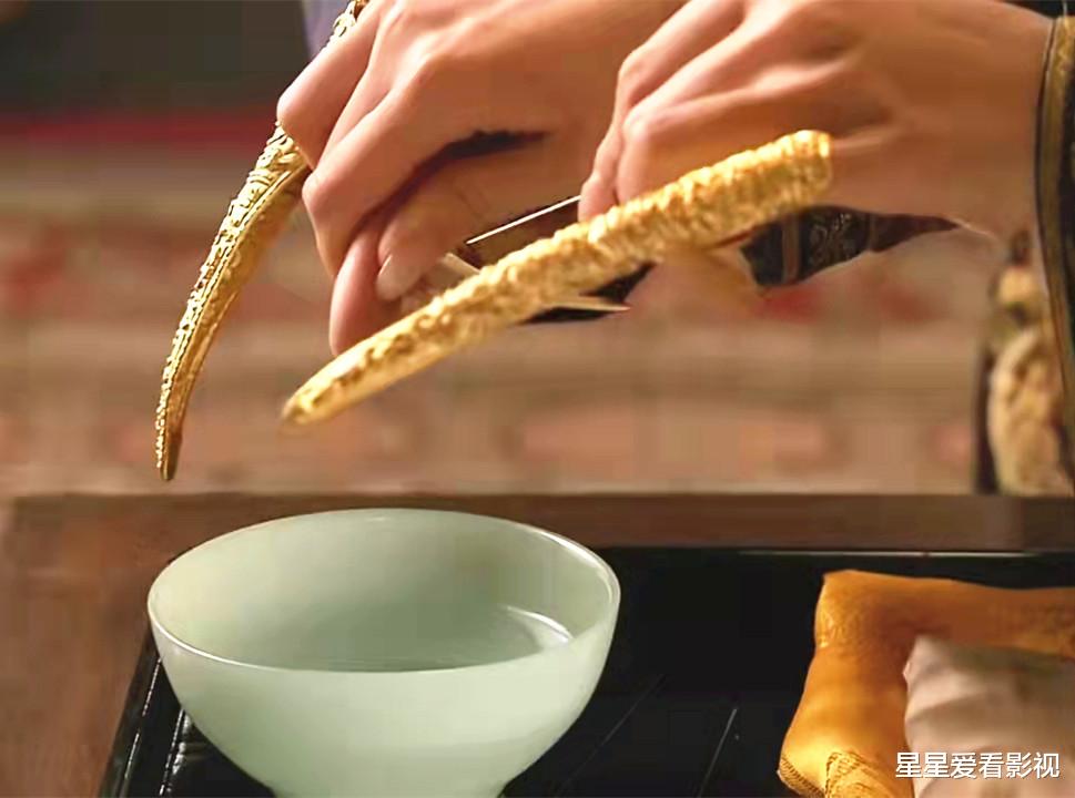 苏培盛|甄嬛传：甄嬛证明和温实初清白，4个细节太牛，难怪皇上深信不疑