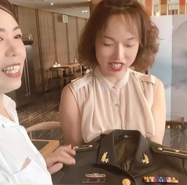 陈钰琪|质疑姚威田静遭攻击，田静直播向攻击许妈主播鞠躬，网友热议不断