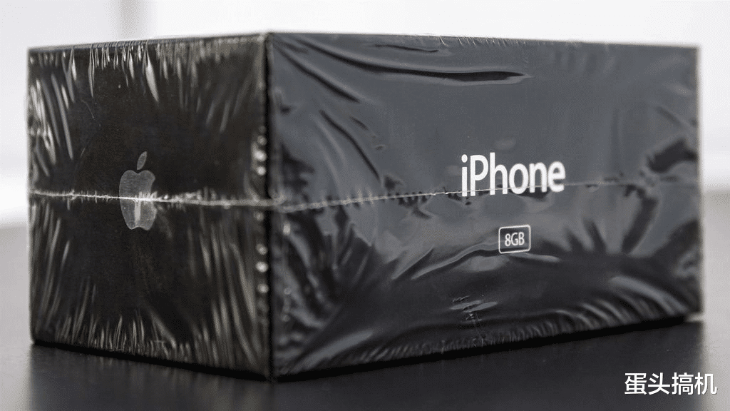 |未拆封苹果初代 iPhone 近日拍卖，成交价预计将达到 5 万美元