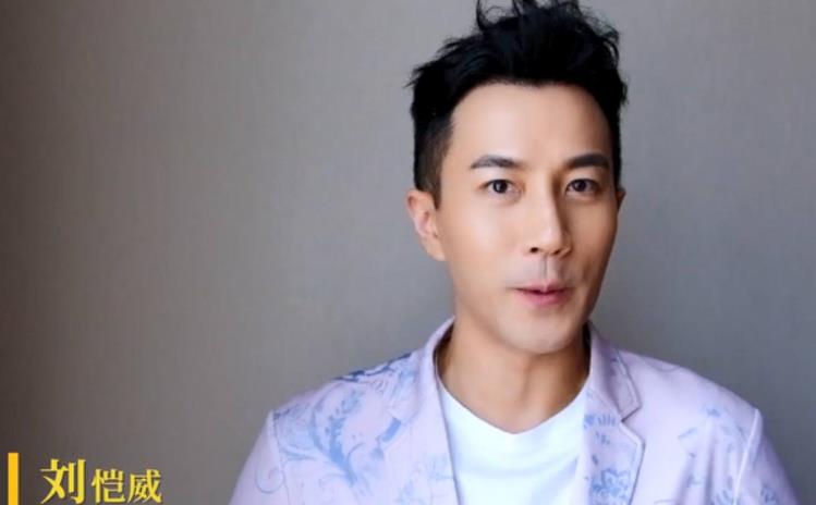 李易峰|满脸褶子、眼神猥琐，明明都这么老了，就别硬尬“少年感”了