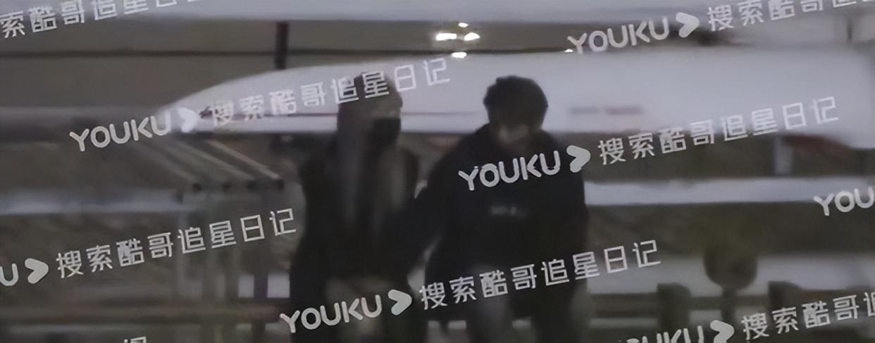 刘畅|打脸后援会辟谣!周扬青段星星热恋实锤!偶像剧式约会:亲吻被拍