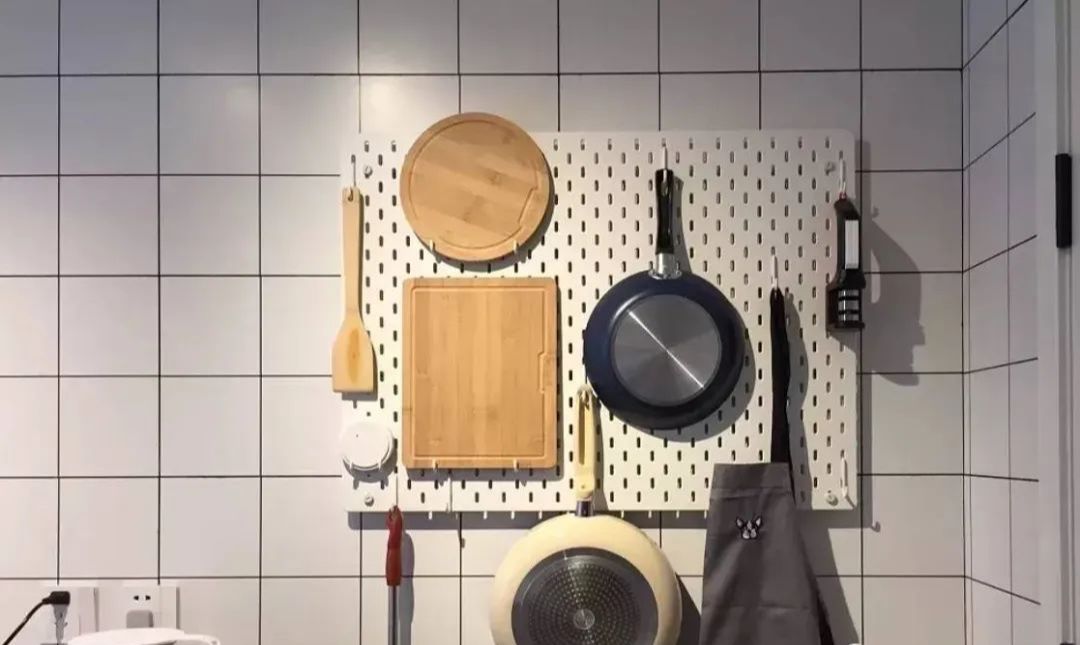 参观朋友花了9W装修的新房,进屋就被入户玄关迷住,很实用,晒晒