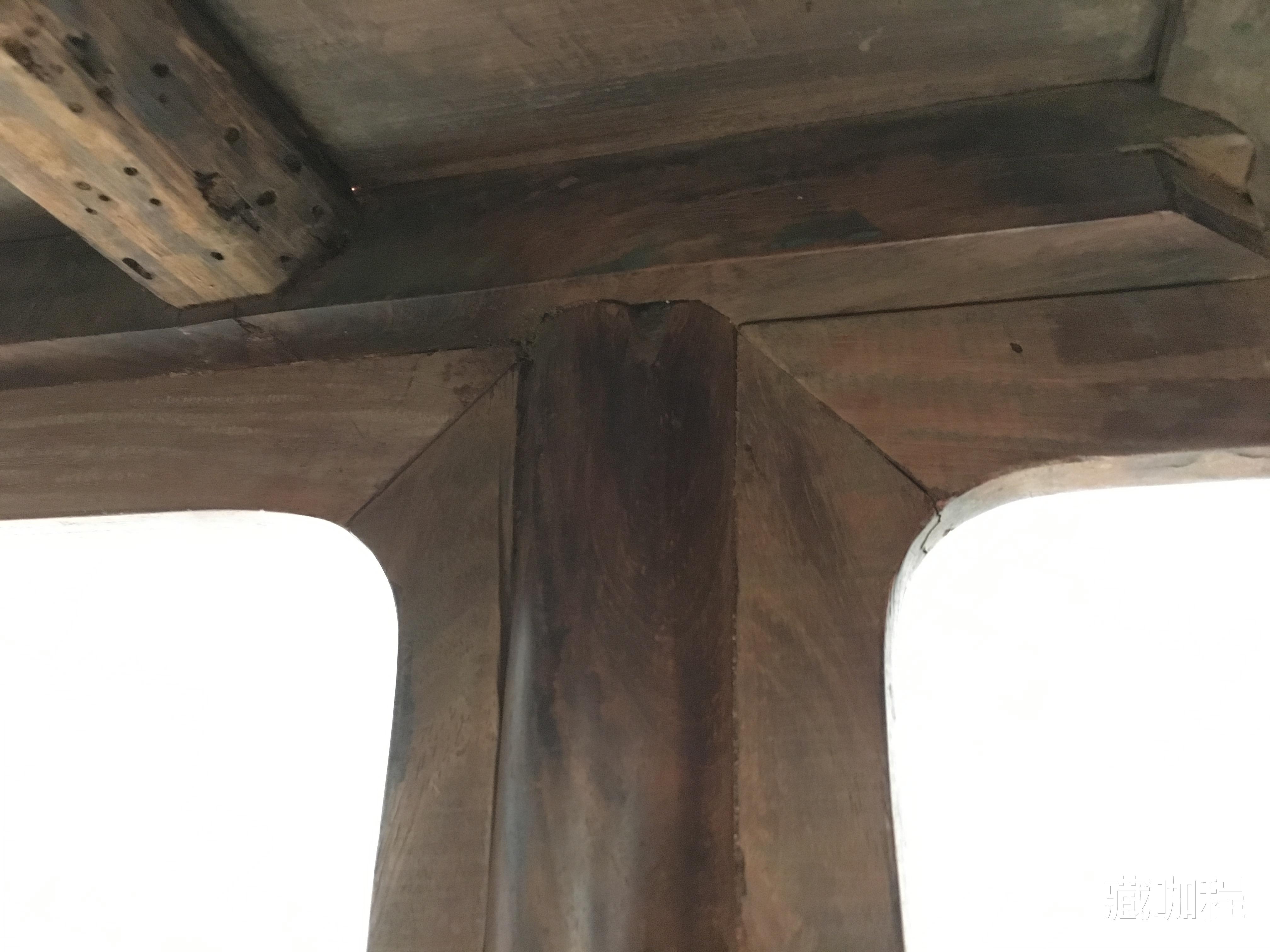 |牙头牙条四木拼合,黄花梨夹头榫案分出三六九等